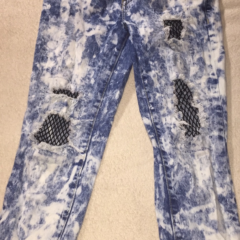 Skinny blue and white spotted jeans